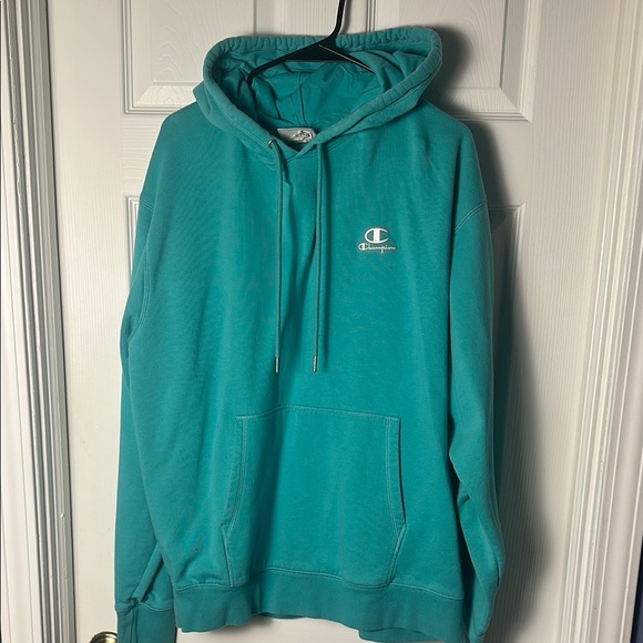 Champion Blue Sweater Classic Design Cotton Blend - Picture 1 of 6